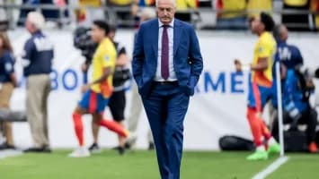 Seleccionador de Paraguay asegura pausas de hidratación cortan la continuidad del juego