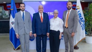 Unapec inaugura feria de empleo y presenta nueva plataforma de colocación laboral