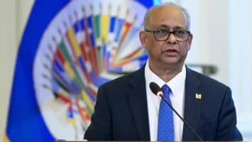 La OEA reconoce la necesidad de restaurar la democracia en Cuba, Nicaragua y Venezuela