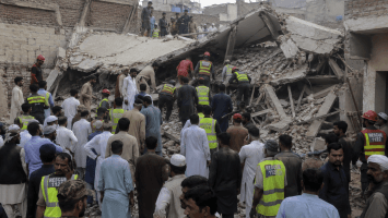 Tragedia en Pakistán: colapso de techo deja 14 niños muertos