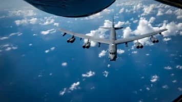 Se estrella un bombardero estadounidense B-52 en California