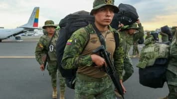Ecuador despliega 13,000 militares para intensificar guerra contra el crimen organizado