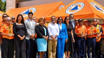 Defensa Civil celebra 60 años reconociendo el servicio y vocación de su voluntariado