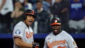 Orioles inhabilitan a Samuel Basallo por inflamación en un hombro