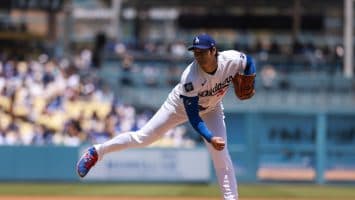 Bates de Dodgers rescatan a Ohtani en duelo ante Rays