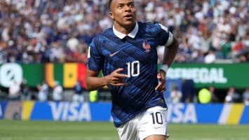 Mbappé: «Me pone muy contento entrar un poco más en la historia de mi país»
