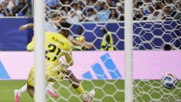 Uruguay y Arabia Saudí protagonizan otro empate en el Mundial de Fútbol