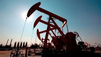 Las reservas de crudo de EE. UU. alcanzan su punto más bajo en más de 40 años por la guerra