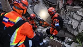 Un operativo de rescate de más 30 horas aviva la esperanza en Venezuela tras terremoto
