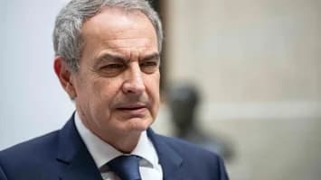 Zapatero niega contactos por rescate de Plus Ultra