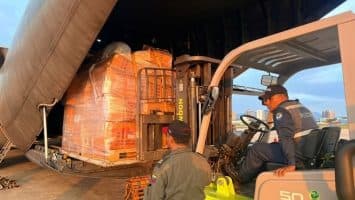 Nuevo cargamento de 11 toneladas de ayuda humanitaria sale desde Ecuador hacia Venezuela