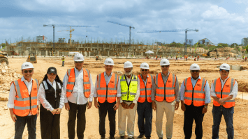 Banco Popular constata avances de City Center en Santo Domingo Este