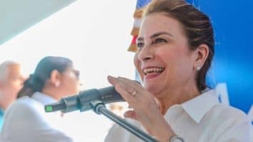 Carolina Mejía encabeza operativo médico social en Capotillo