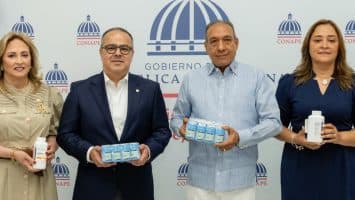 Entregan alimentos y tratamientos médicos al Conape para fortalecer salud y nutrición de adultos mayores