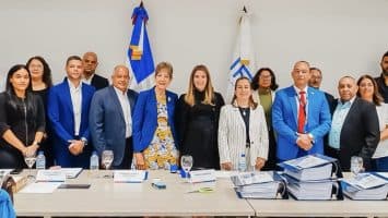 Inician proceso apertura de ofertas de licitación pública internacional para reconstruir Teleférico de Puerto Plata