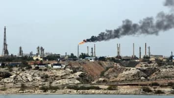 Irán asegura que mantiene exportaciones de petróleo pese a sanciones de EE.UU.