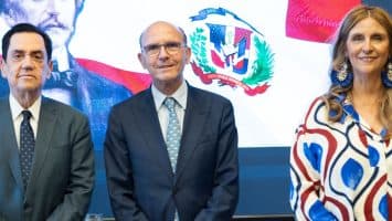 Jeannette Alfau destaca la visión estratégica de Juan Pablo Duarte en su más reciente libro