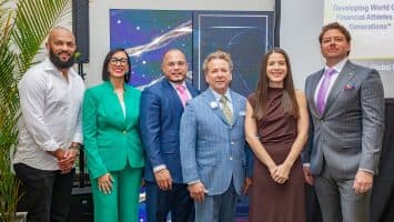 Presentan estrategias para blindar el patrimonio de prospectos y peloteros dominicanos