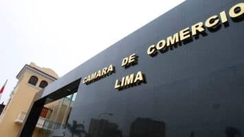 Cámara de Comercio de Lima urge al Gobierno a revertir nuevo arancel de Trump