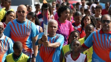 La antorcha de los JJC 2026 se paseo por los clubes de Santo Domingo