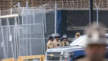«Un cementerio de personas vivas»: denuncian abusos en el mayor centro migratorio de EE. UU.