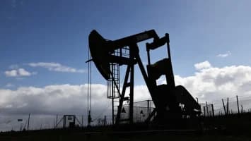 El petróleo de Texas roza los 80 dólares tras los nuevos ataques de EE. UU. contra Irán