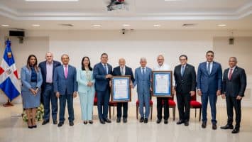 Senado de la República reconoce a personalidades de Barahona