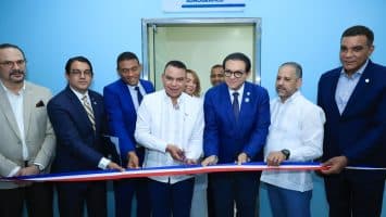 SNS dota al Hospital Cabral y Báez del único densitómetro óseo de la Red Pública en la región norte