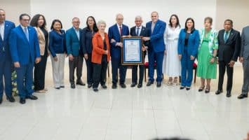 Senado reconoce a Jaime Francisco Sued por su trayectoria empresarial