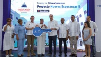 Presidente Abinader entrega 112 apartamentos en Boca Chica fortaleciendo el acceso a viviendas dignas