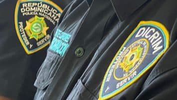 Policía persigue presunto autor de homicidio ocurrido durante riña por alegada deuda de 200 pesos en Villa González