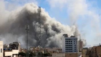 EE. UU. lanza un ola de ataques contra Irán por quinto día consecutivo