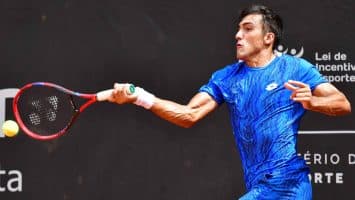 El argentino Burruchaga supera a Wawrinka en el Abierto de Estoril