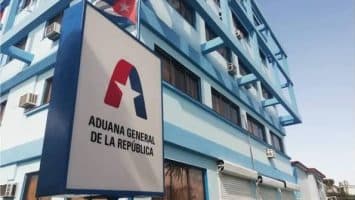La Aduana cubana decomisa droga oculta en cajas de alimentos en el aeropuerto de La Habana