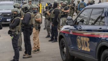 Identifican al colombiano asesinado por el ICE como Johan Sebastián Durán, de 26 años