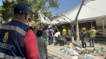 Drama en un hospital de Cali: médicos que salvan vidas y familias que buscan a los suyos
