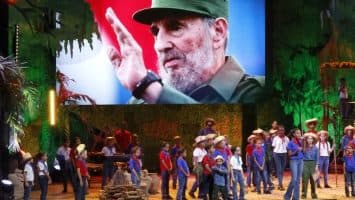 Sandinistas conmemoran el centenario de Fidel Castro ante su monumento en Managua