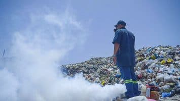 Eco5RD fortalece jornada de fumigación en estaciones de transferencia, pesaje y zonas cercanas
