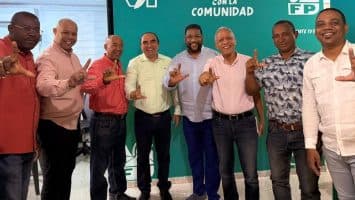 Víctor Pavón recibe respaldo de principales dirigentes FP en SDN