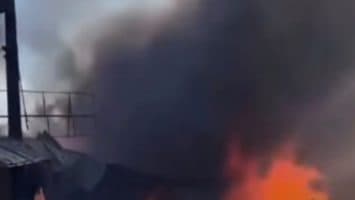 Incendio afecta Plaza Oasis en Villa Mella, SDN
