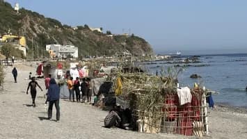 España cifra en 5,000 los migrantes que siguen en Ceuta tras la entrada masiva