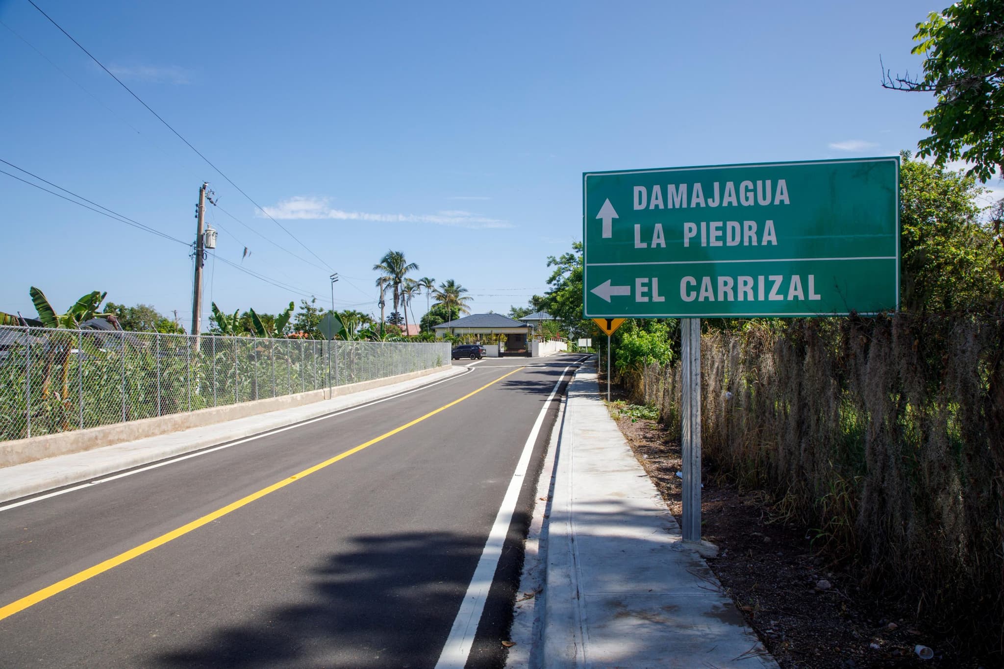 Con inaugurada carretera Carrizal–La Piedra–La Guázuma, el gobierno se propone impulsar producción agrícola, mejorar movilidad de las familias y fortalecer potencial ecoturístico de la sierra de Santiago