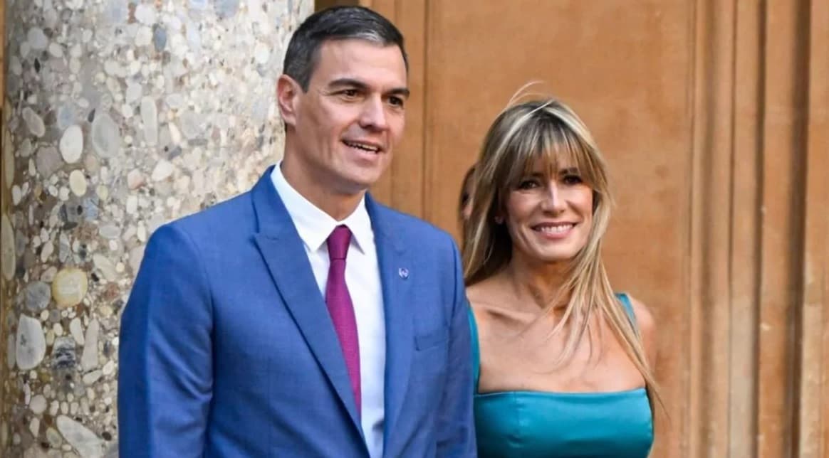 Juez envía a juicio a la esposa del Presidente del Gobierno Español Pedro Sánchez: le retira el pasaporte para que no salga de España
