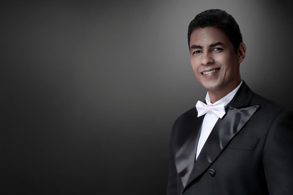 BRITO llega en agosto a Sala Ravelo en pieza teatral sobre el más grande cantante dominicano