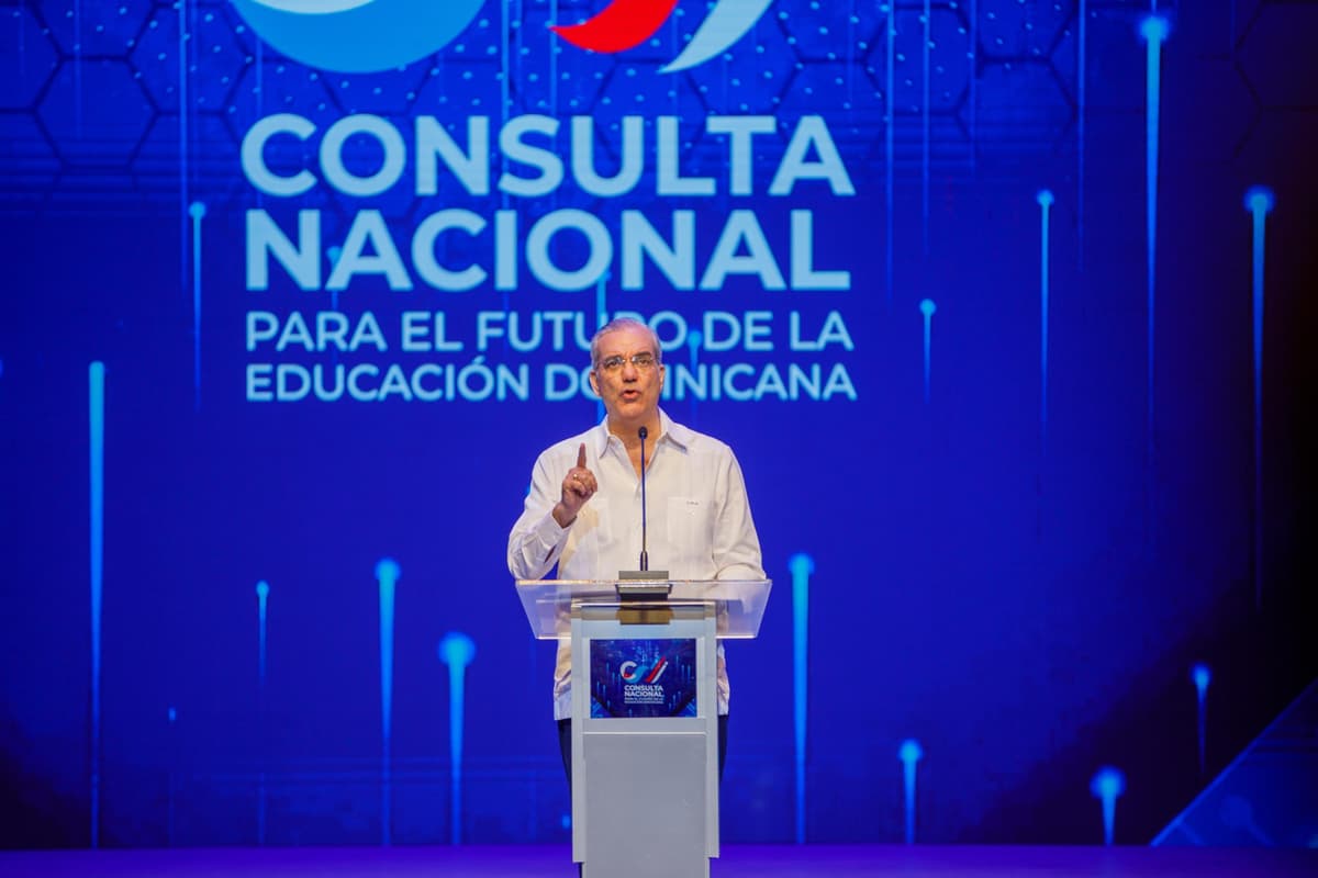 Presidente Abinader recibe informe de la Consulta Nacional sobre Futuro de la Educación; sostuvo que la transformación educativa será clave para que RD lidere los cambios impulsados por la IA y duplique el tamaño de su economía hacia 2036