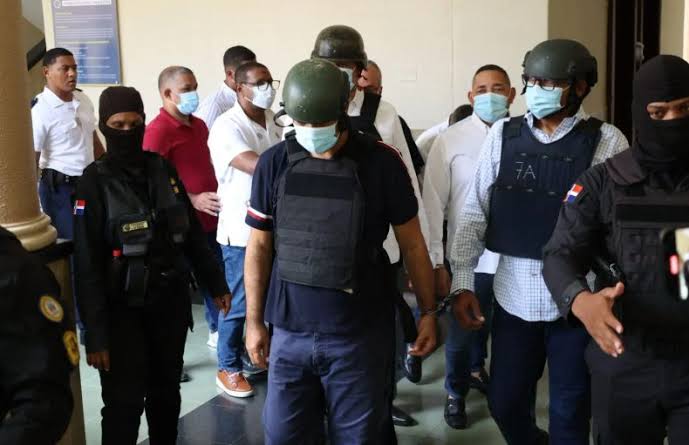 MP acusa a exfuncionarios y empresarios de distribuir más de RD$108 millones en sobornos