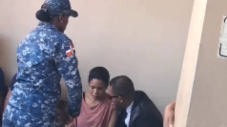 Tres meses de prisión preventiva para mujer acusada de matar a su hija de 10 años en Manoguayabo