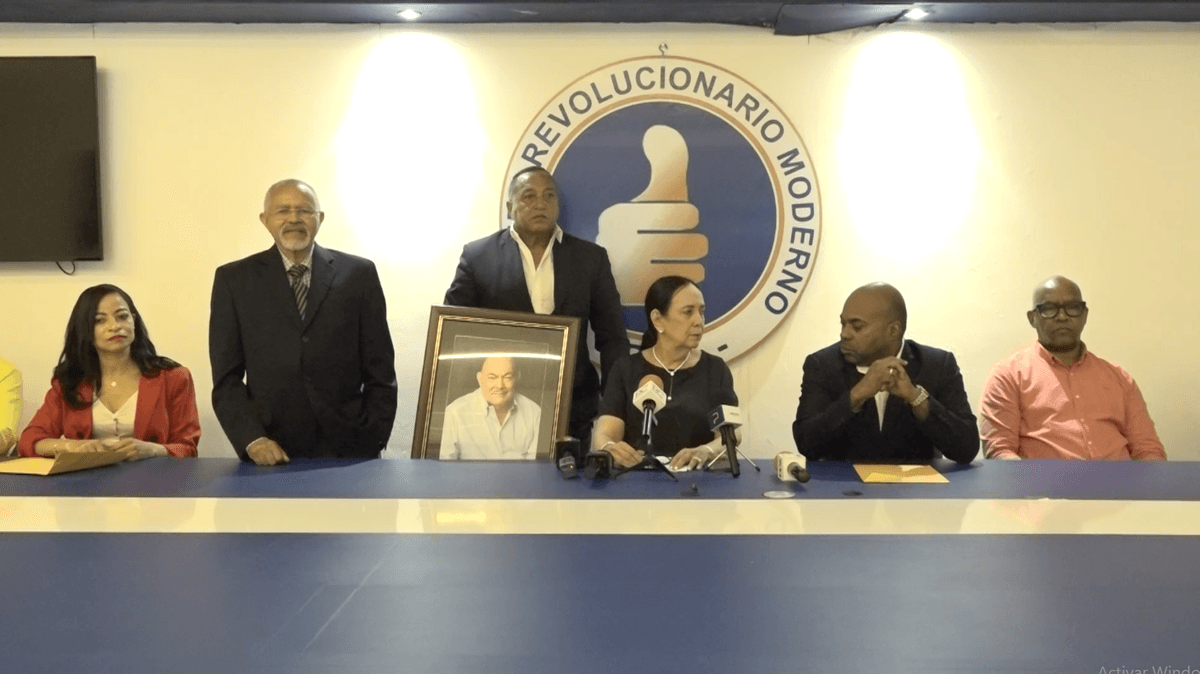 Hortensia Rodríguez asume dirección de corriente de Ramón Alburquerque y reafirma respaldo al PRM