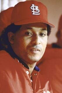 Pitchers que eran temidos por su bateo