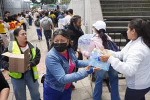 El Campín de Bogotá se convierte en el mayor centro de acopio para los afectados por el terremoto en Colombia